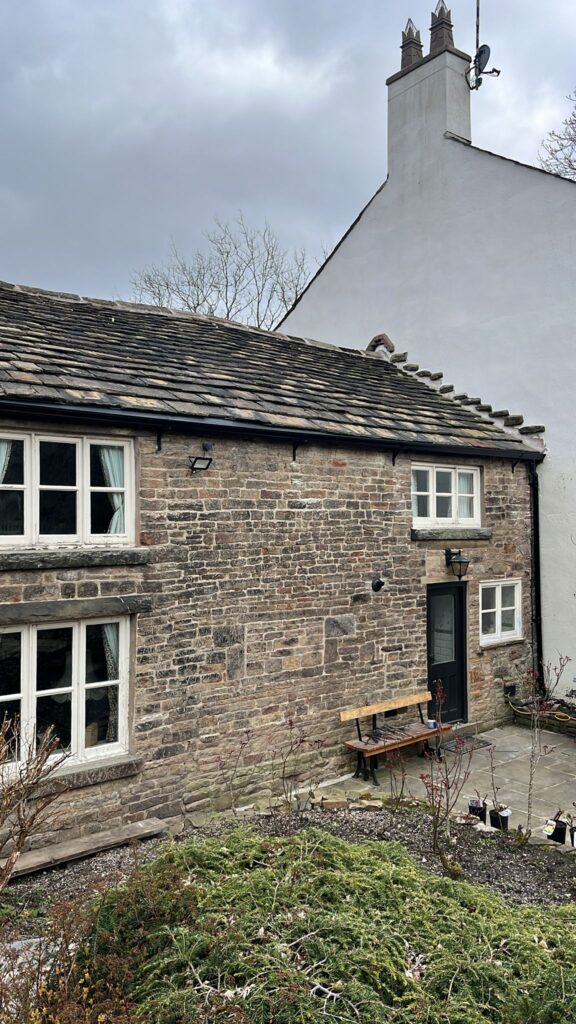 Seamless Guttering on L Shaped Brackets